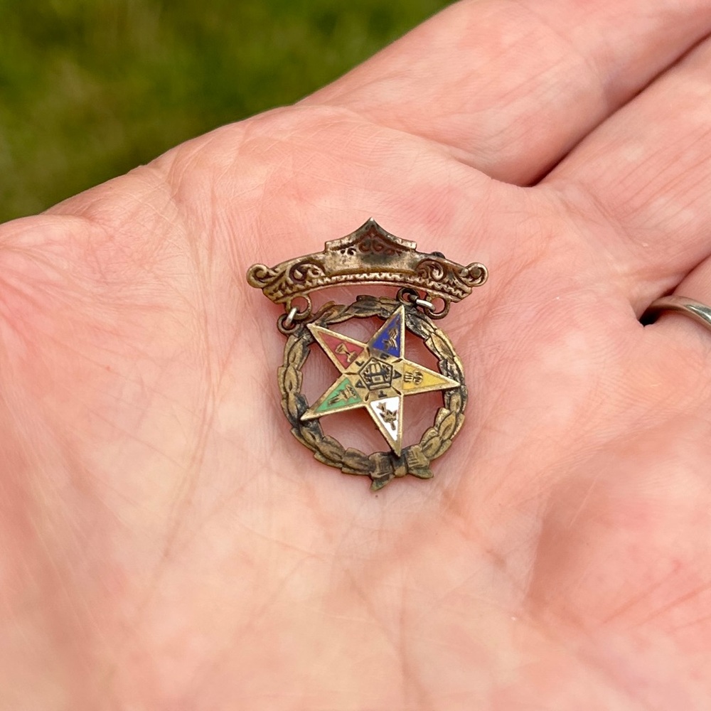 Vintage Multicolor Eastern Star Brooch
